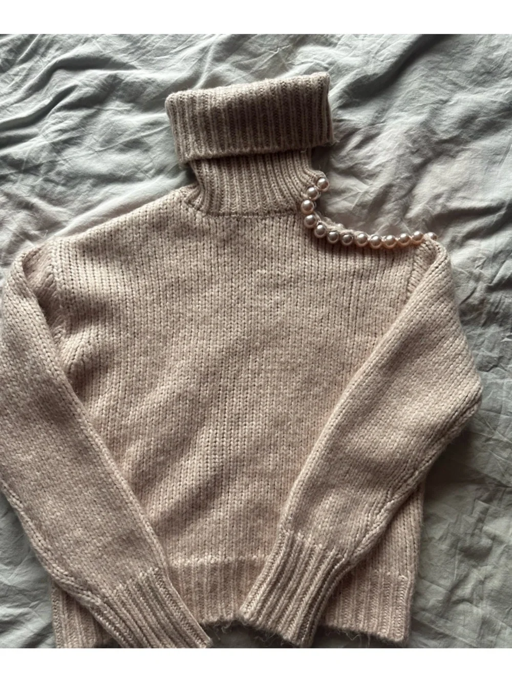 Zara One Shoulder Pearl Detail Knit Sweater Beige/pink Size M - Picture 4 of 12